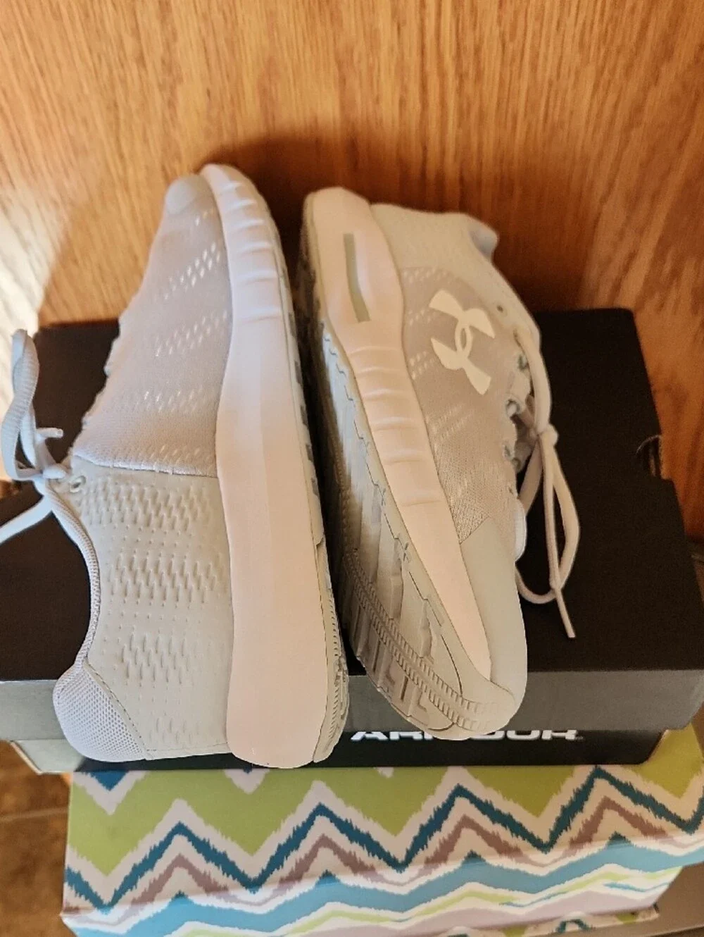Under Armour Women's Light Gray Athletic Lace-Up Trainers